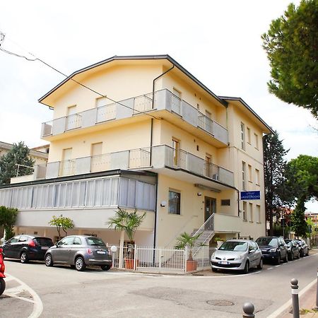 Hotel Lagomaggio Rimini Exterior photo